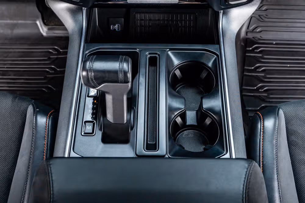 2023 Ford F-150 Raptor SuperCrew Image 28