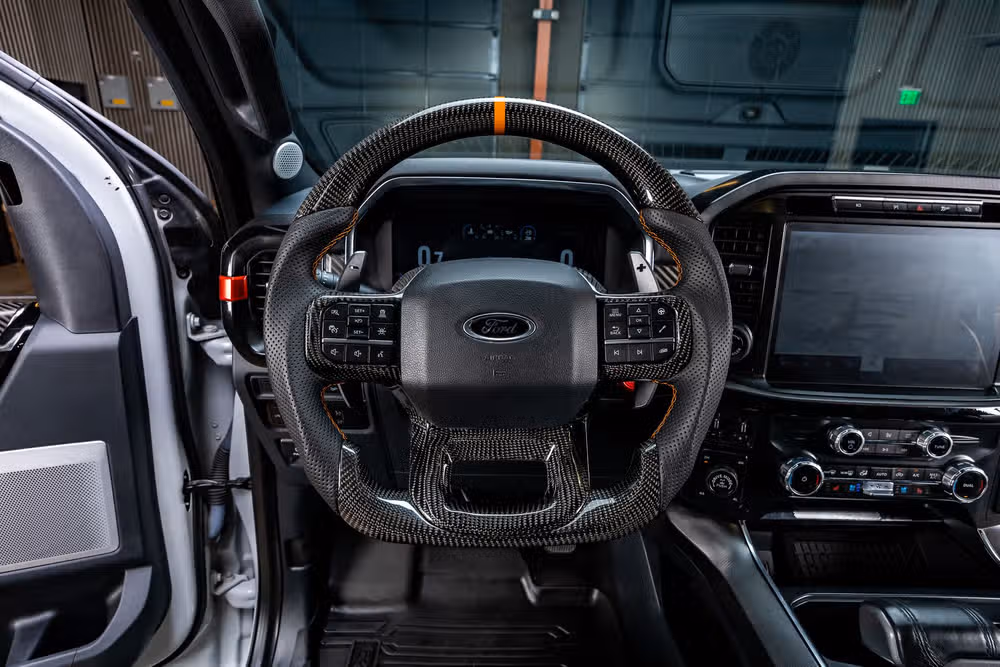 2023 Ford F-150 Raptor SuperCrew Image 18