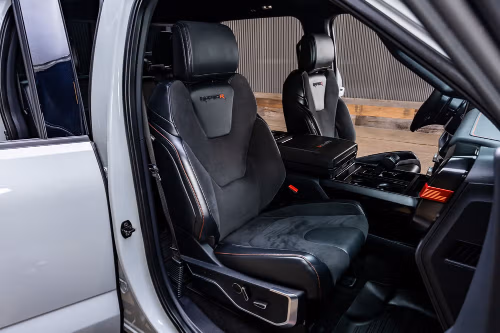 2023 Ford F-150 Raptor SuperCrew Image 31