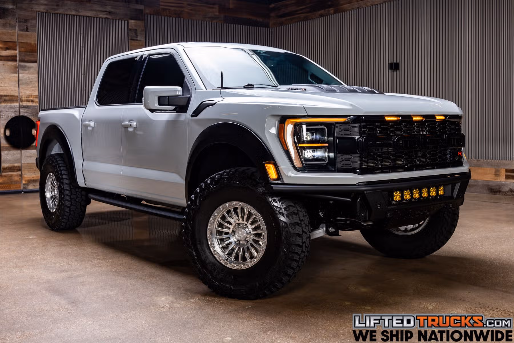 2023 Ford F-150 Raptor SuperCrew Image 1