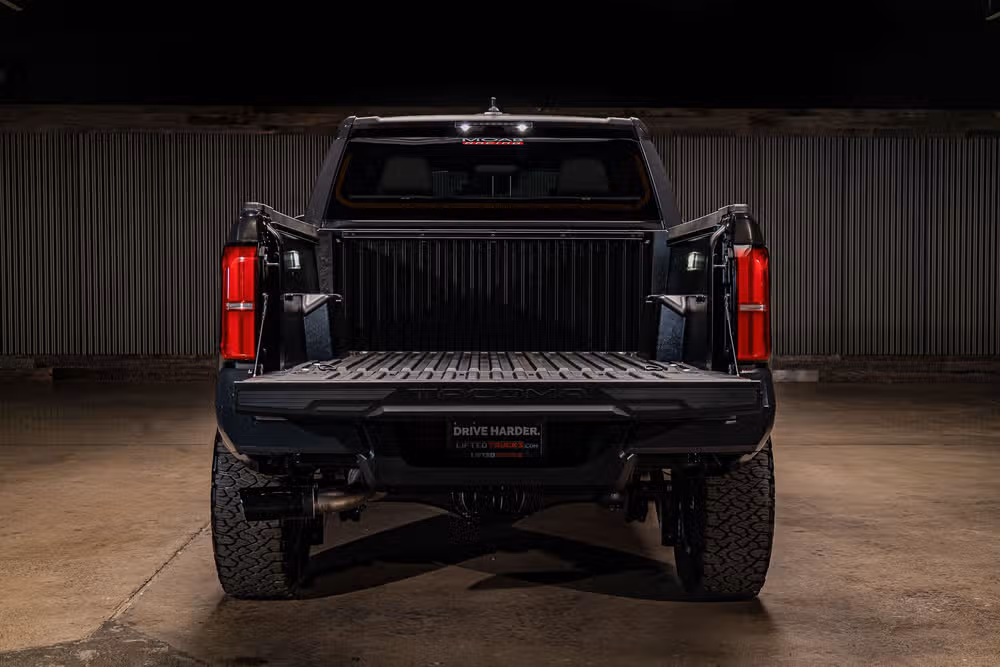 2026 Toyota Tacoma SR5 Double Cab Image 8
