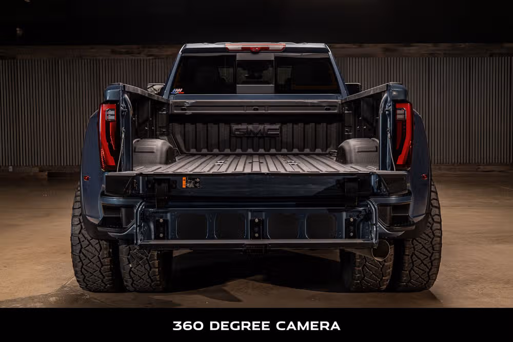 2025 GMC Sierra 3500HD Denali Reserve Crew Cab Image 9