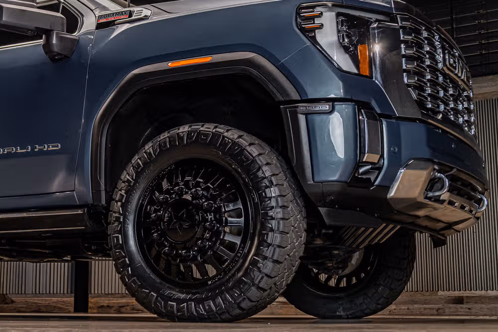 2025 GMC Sierra 3500HD Denali Reserve Crew Cab Image 15