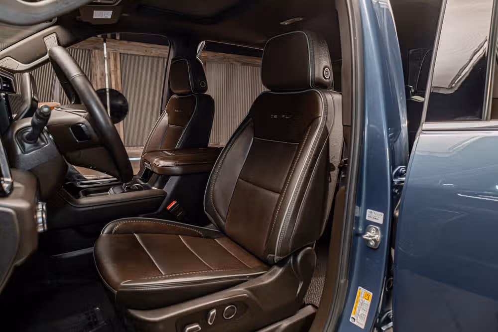 2025 GMC Sierra 3500HD Denali Reserve Crew Cab Image 24