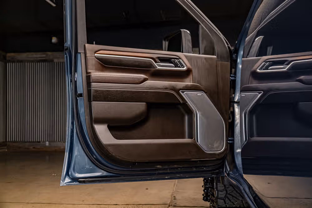 2025 GMC Sierra 3500HD Denali Reserve Crew Cab Image 33
