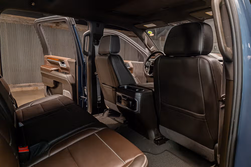2025 GMC Sierra 3500HD Denali Reserve Crew Cab Image 29