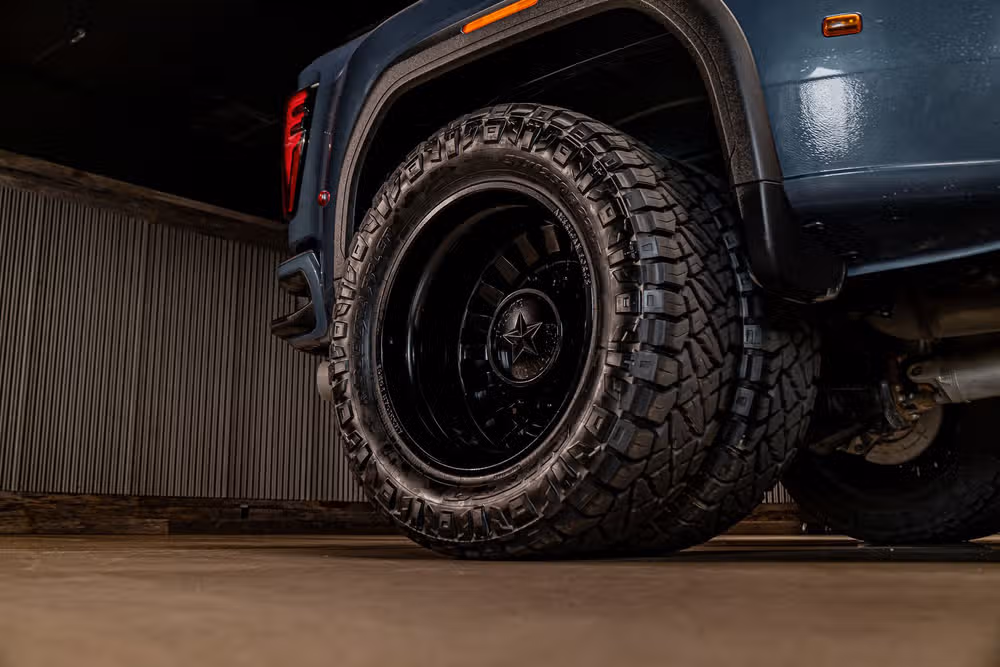 2025 GMC Sierra 3500HD Denali Reserve Crew Cab Image 14