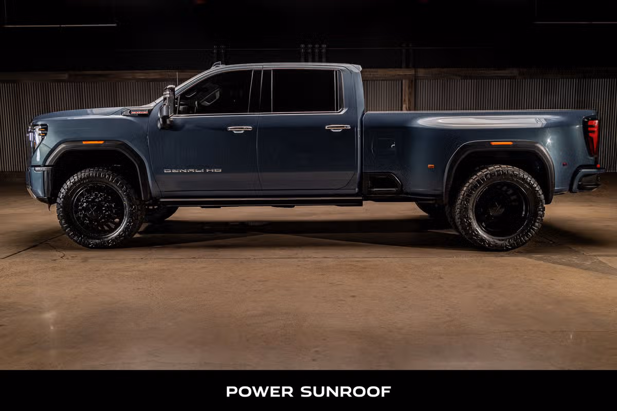2025 GMC Sierra 3500HD Denali Reserve Crew Cab