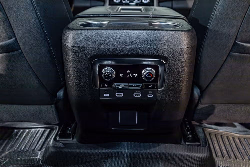 2024 GMC Yukon Denali Image 23