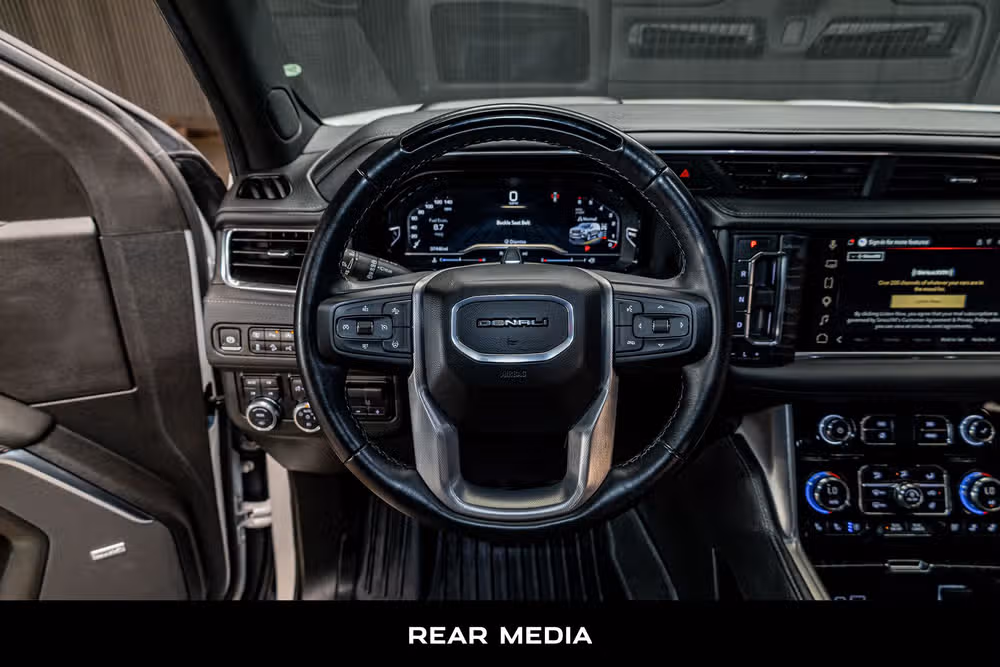 2024 GMC Yukon Denali Image 13