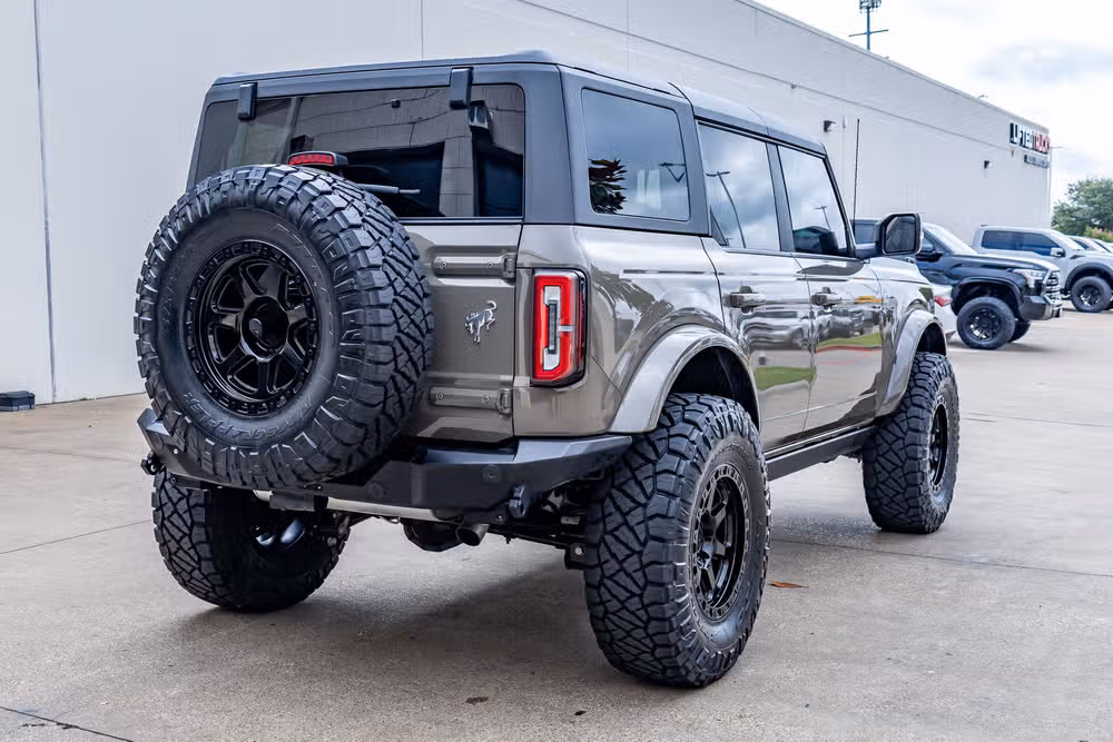 2025 Ford Bronco Outer Banks Image 10