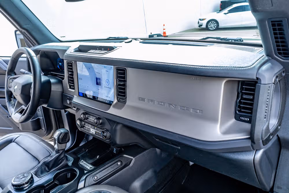 2025 Ford Bronco Outer Banks Image 17