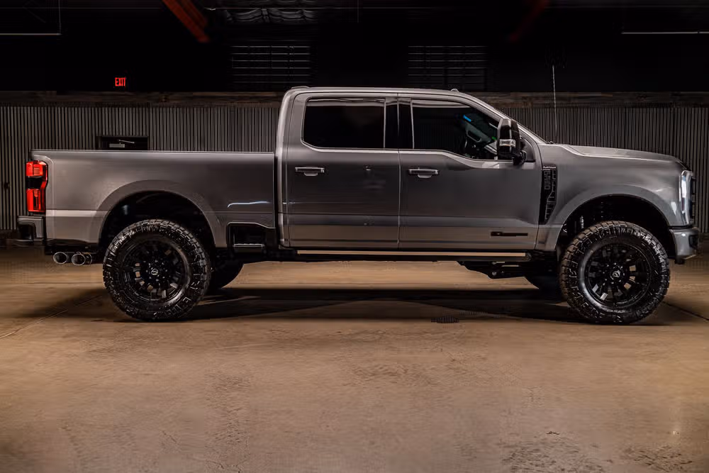 2025 Ford F-350 Super Duty Platinum Crew Cab Image 11