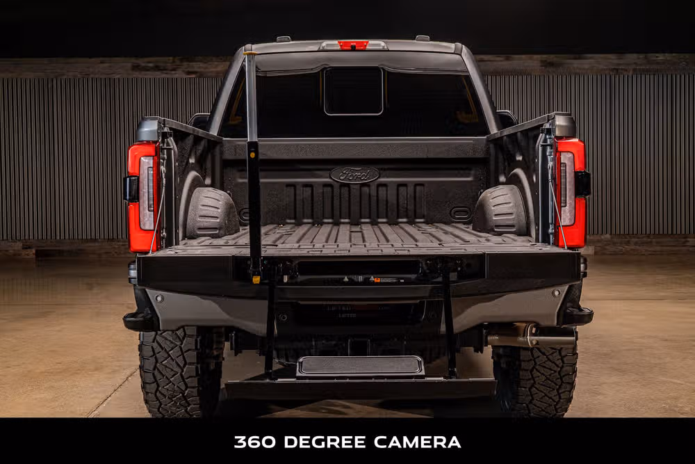 2025 Ford F-350 Super Duty Platinum Crew Cab Image 9
