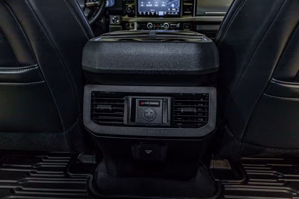 2025 Ford F-350 Super Duty Platinum Crew Cab Image 23
