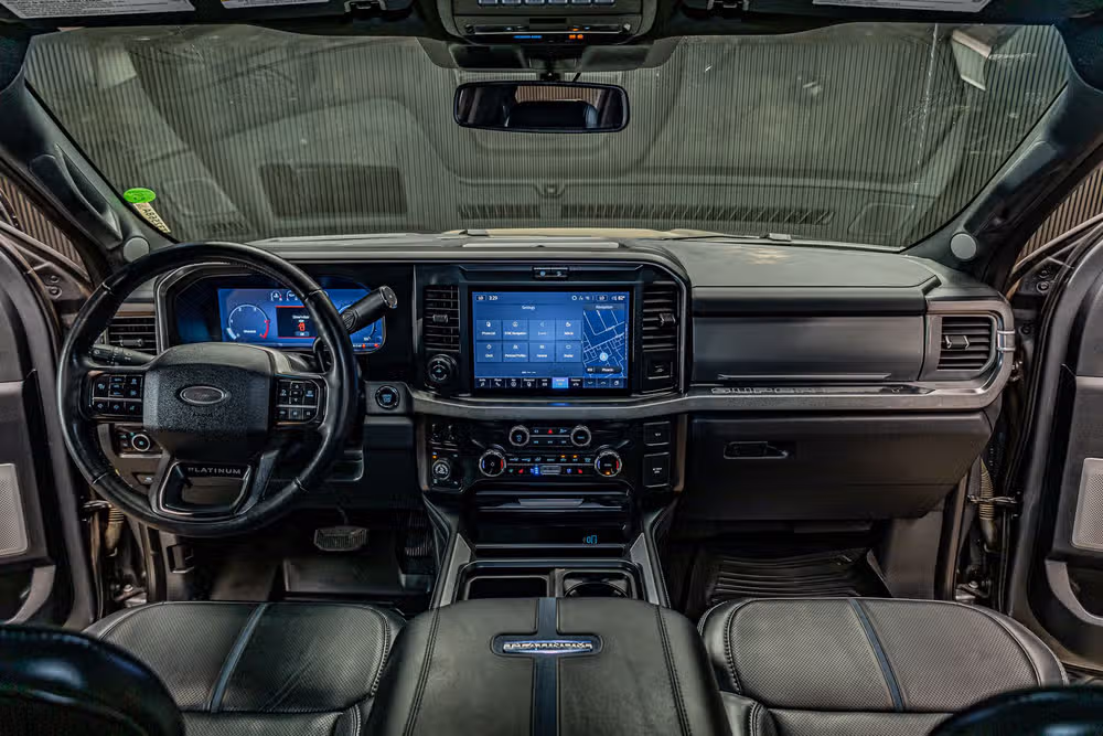 2025 Ford F-350 Super Duty Platinum Crew Cab Image 15