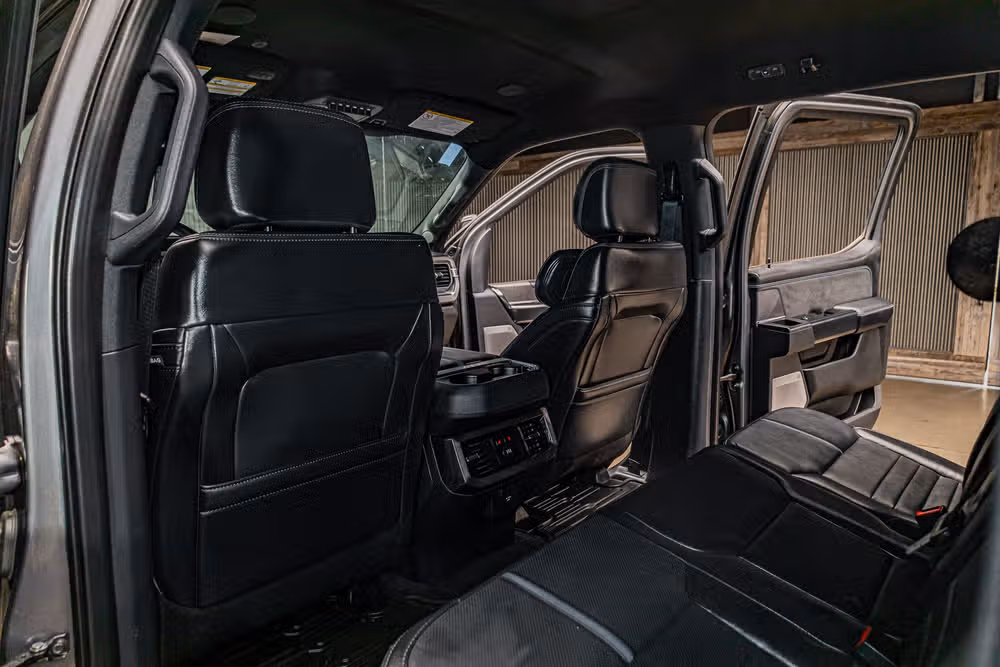 2025 Ford F-350 Super Duty Platinum Crew Cab Image 22