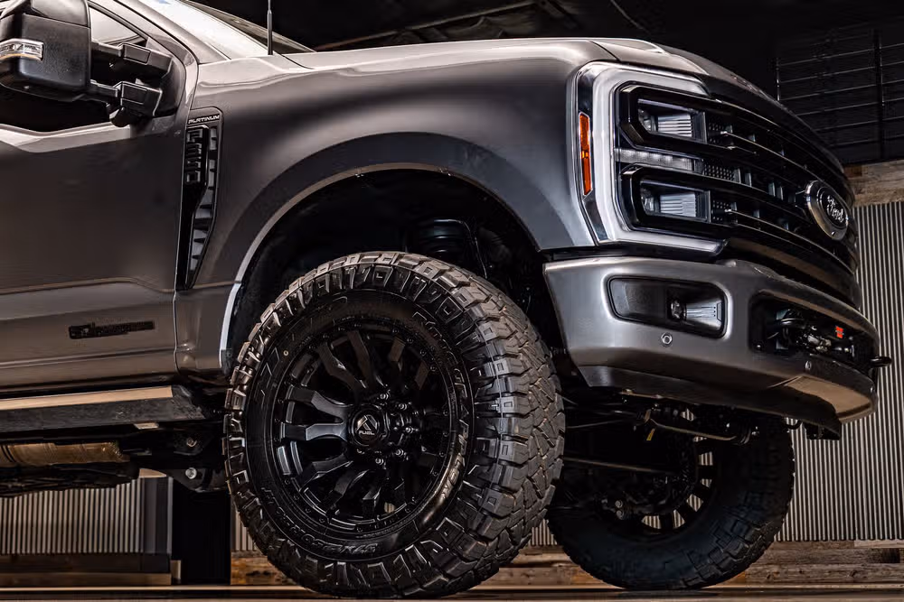 2025 Ford F-350 Super Duty Platinum Crew Cab Image 12