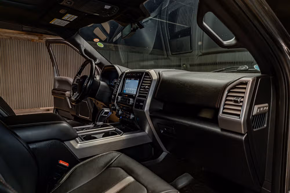 2018 Ford F-150 Platinum SuperCrew Image 14