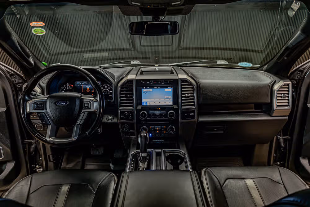 2018 Ford F-150 Platinum SuperCrew Image 15