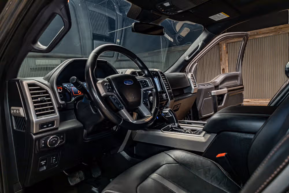 2018 Ford F-150 Platinum SuperCrew Image 12