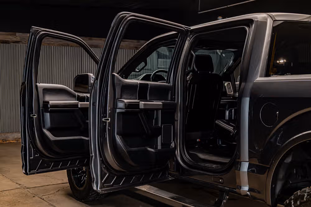 2018 Ford F-150 Platinum SuperCrew Image 28