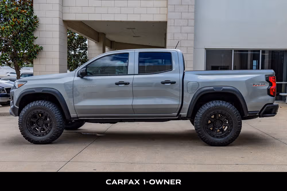 2025 Chevrolet Colorado Trail Boss Crew Cab Image 6