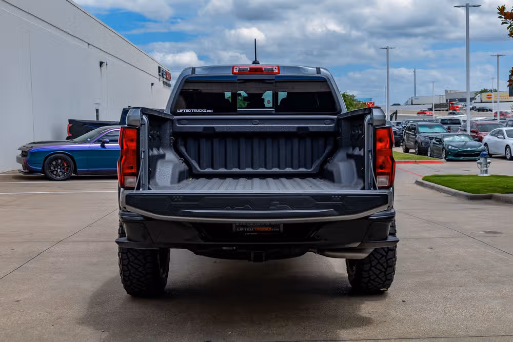 2025 Chevrolet Colorado Trail Boss Crew Cab Image 9