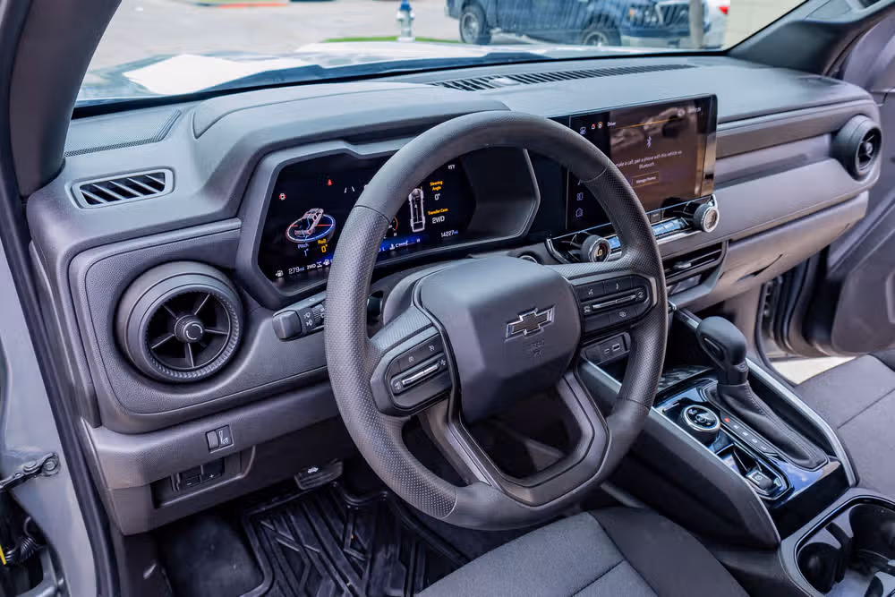 2025 Chevrolet Colorado Trail Boss Crew Cab Image 16