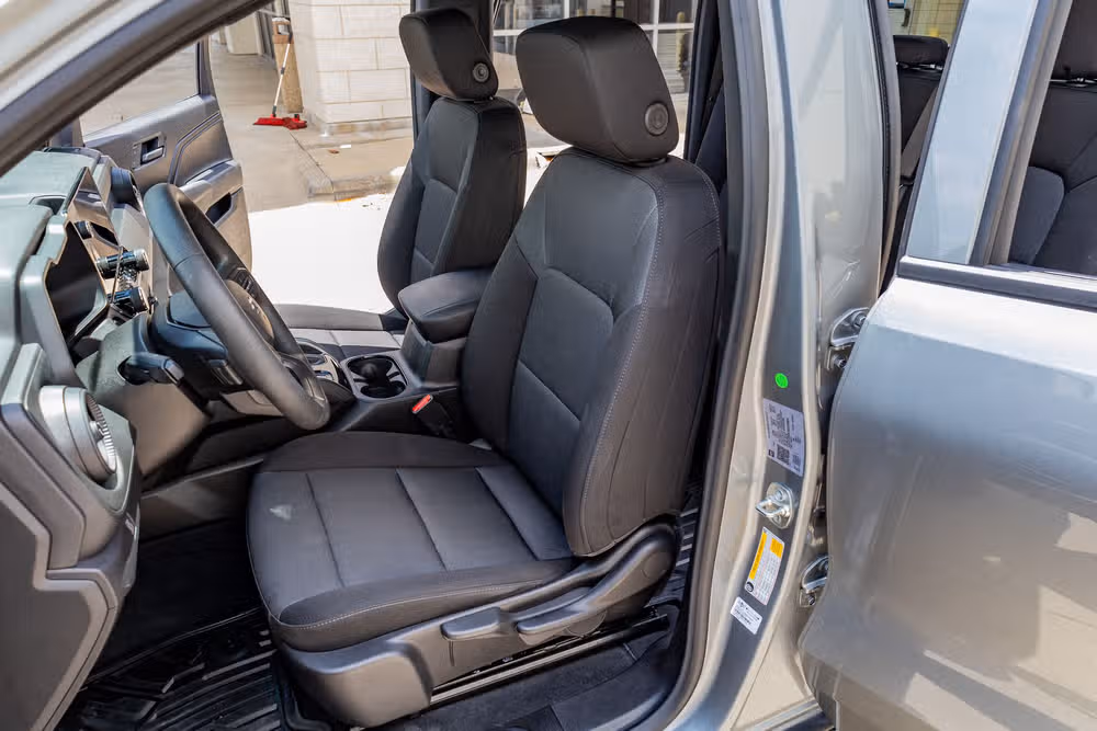 2025 Chevrolet Colorado Trail Boss Crew Cab Image 30