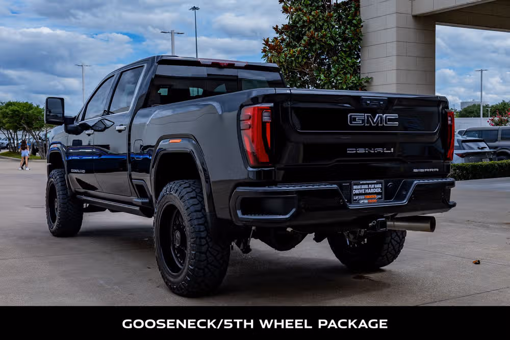 2025 GMC Sierra 2500HD Denali Ultimate Crew Cab Image 7
