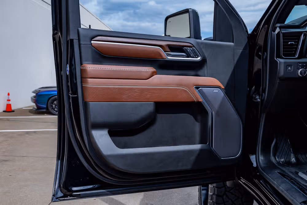 2025 GMC Sierra 2500HD Denali Ultimate Crew Cab Image 37