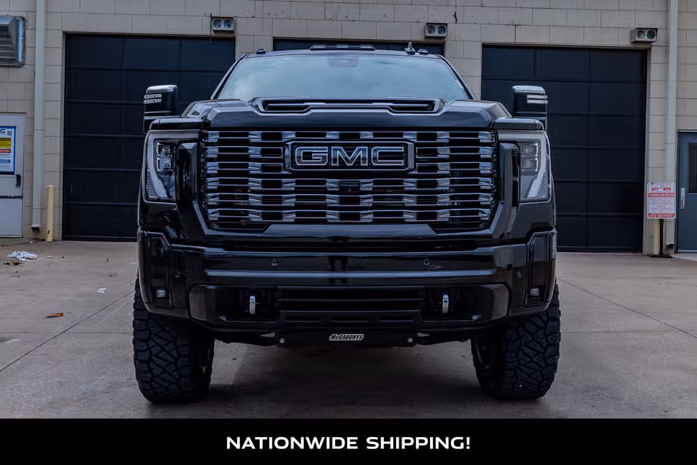 2025 GMC Sierra 2500HD Denali Ultimate Crew Cab Image 4