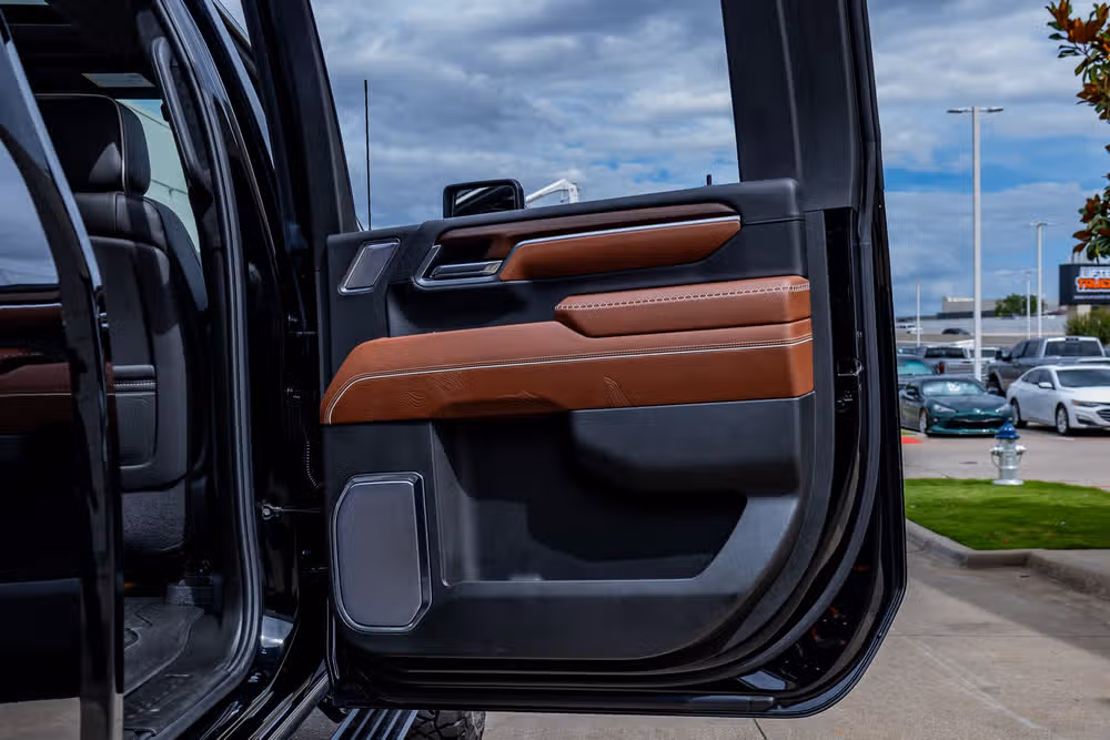 2025 GMC Sierra 2500HD Denali Ultimate Crew Cab Image 40