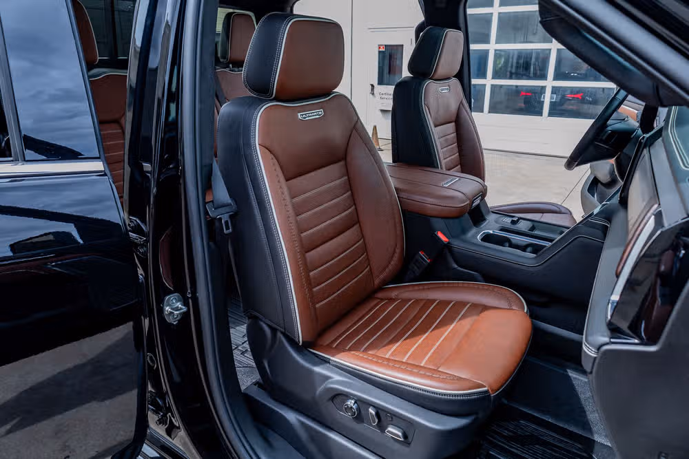 2025 GMC Sierra 2500HD Denali Ultimate Crew Cab Image 32