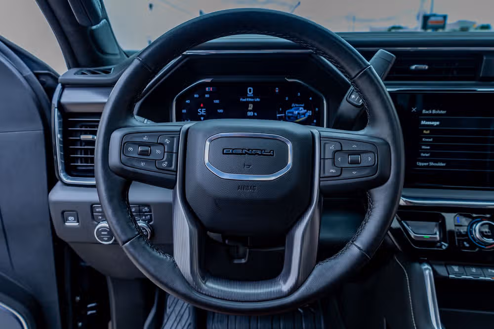 2025 GMC Sierra 2500HD Denali Ultimate Crew Cab Image 19