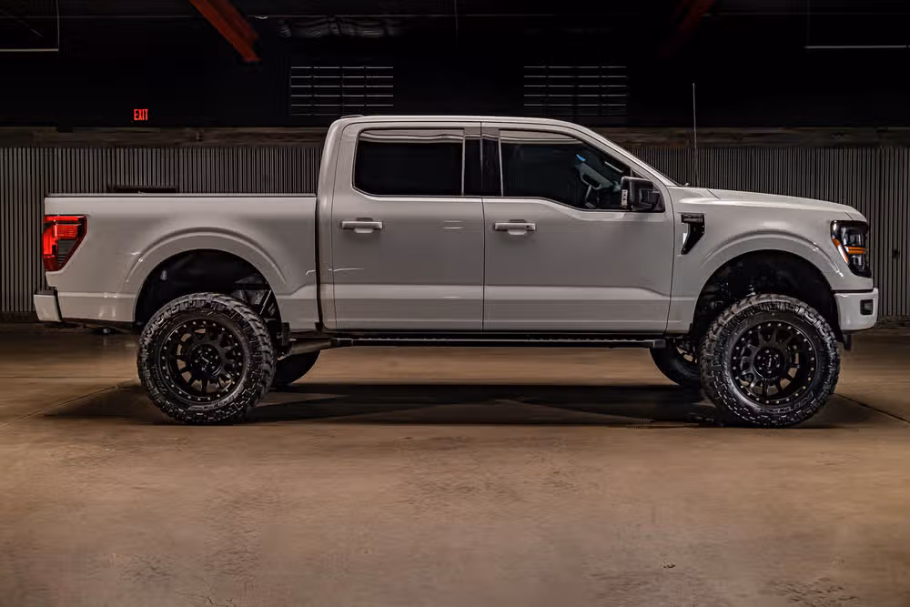 2024 Ford F-150 XLT SuperCrew Image 11