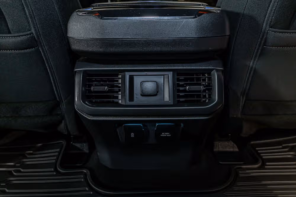 2024 Ford F-150 XLT SuperCrew Image 24