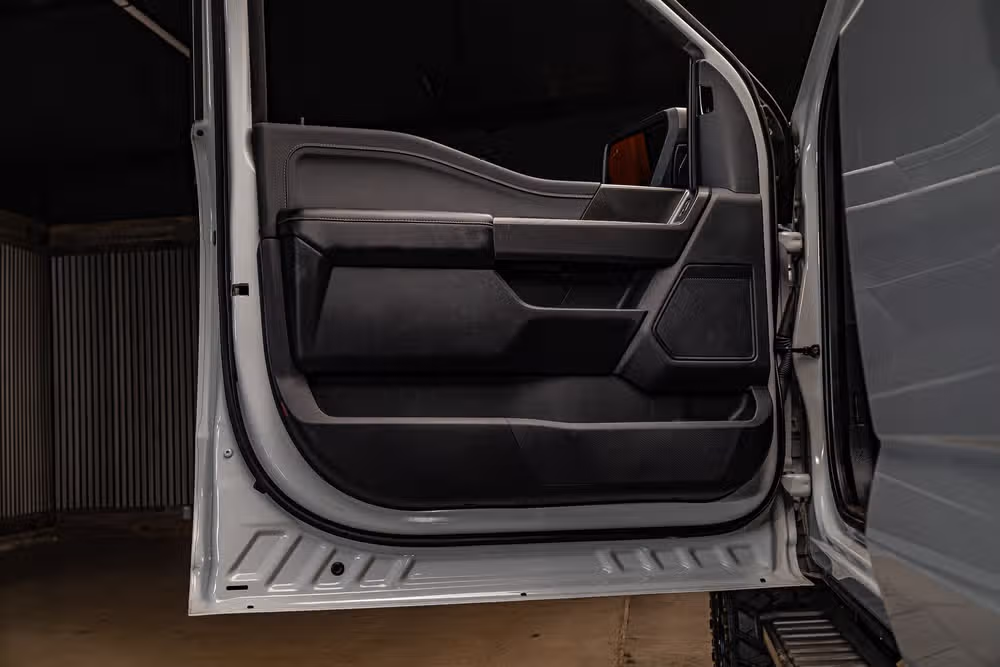 2024 Ford F-150 XLT SuperCrew Image 30