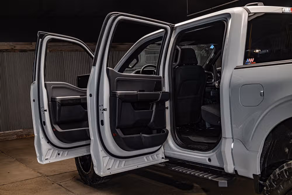 2024 Ford F-150 XLT SuperCrew Image 29