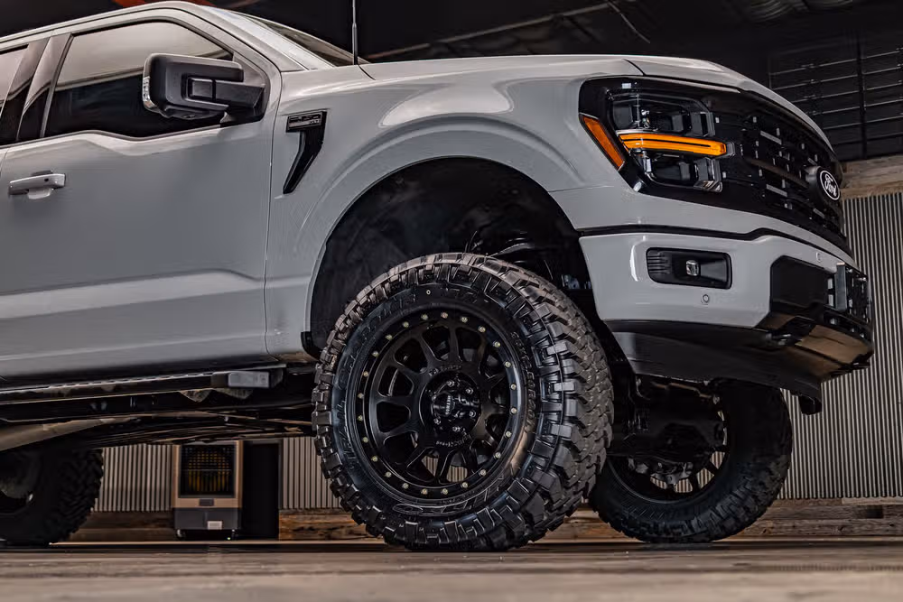 2024 Ford F-150 XLT SuperCrew Image 13