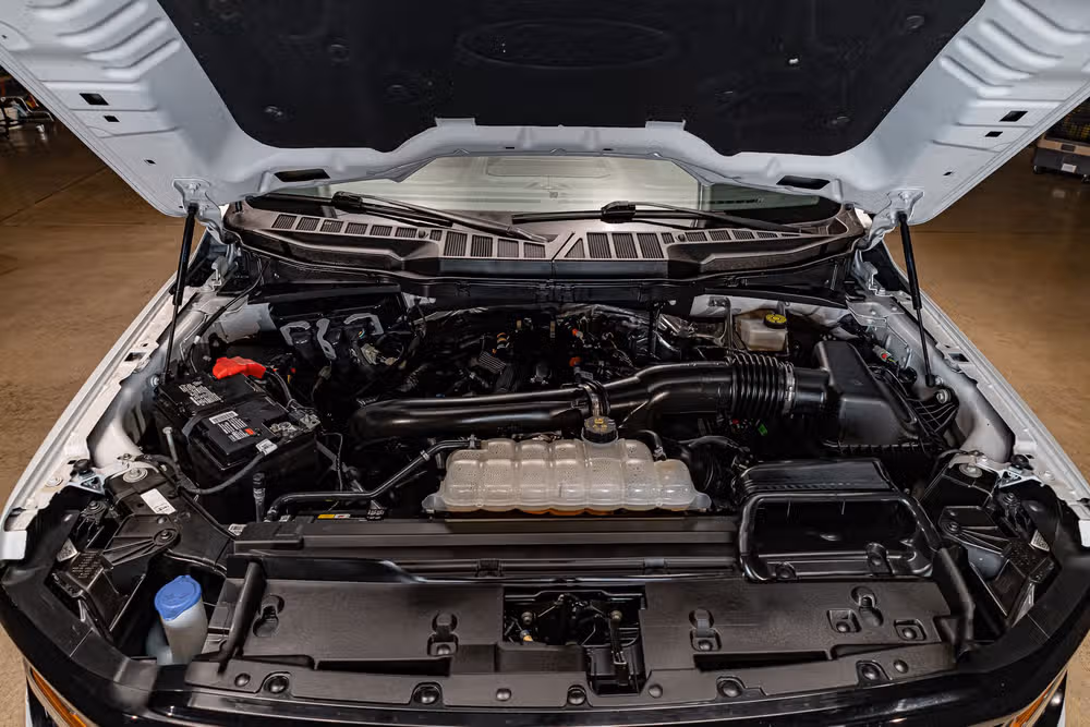 2024 Ford F-150 XLT SuperCrew Image 32