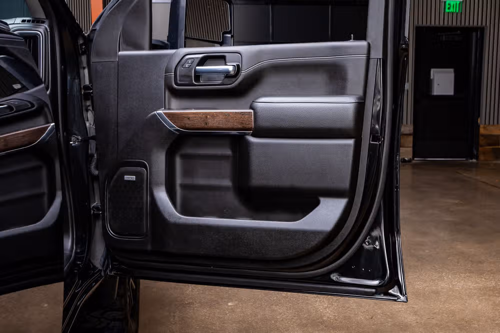 2023 GMC Sierra 2500HD Denali Crew Cab Image 36
