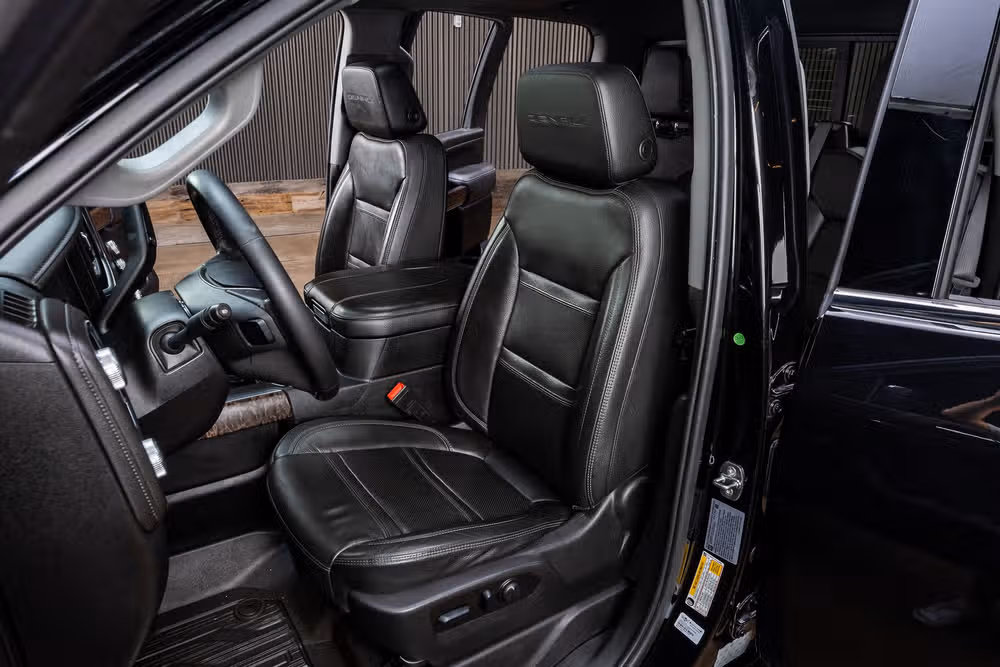 2023 GMC Sierra 2500HD Denali Crew Cab Image 29