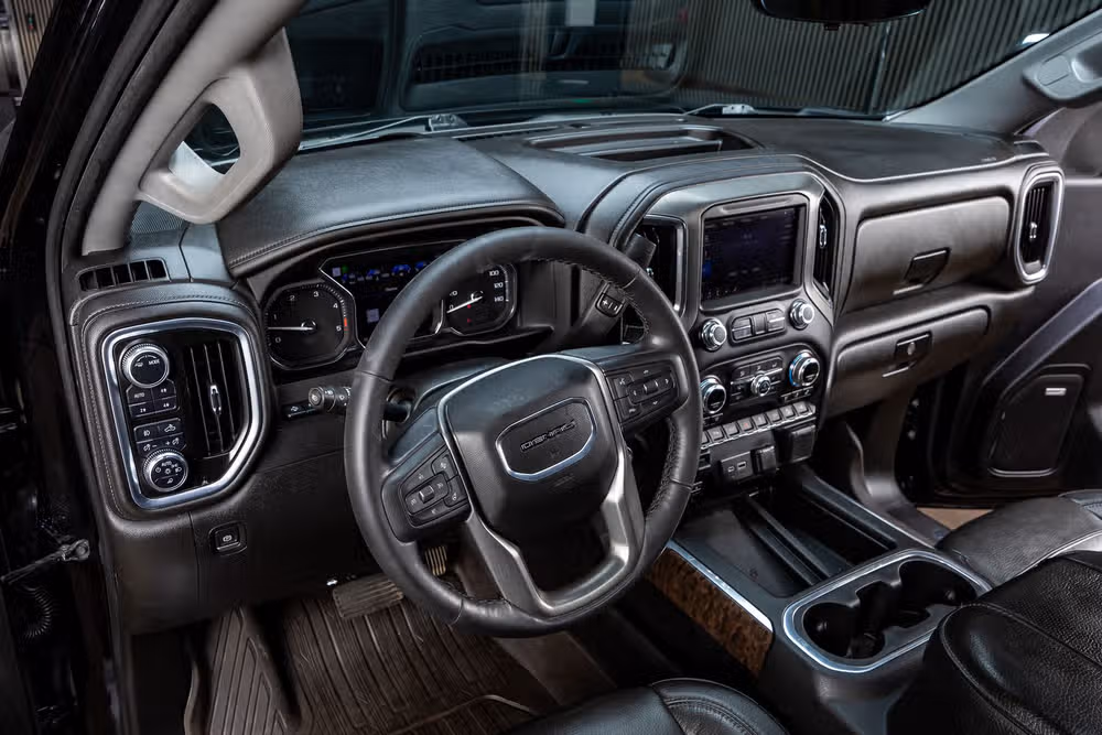 2023 GMC Sierra 2500HD Denali Crew Cab Image 16