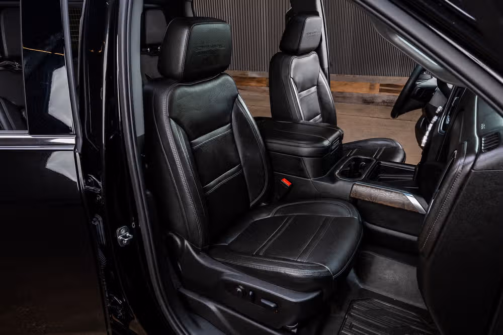 2023 GMC Sierra 2500HD Denali Crew Cab Image 30