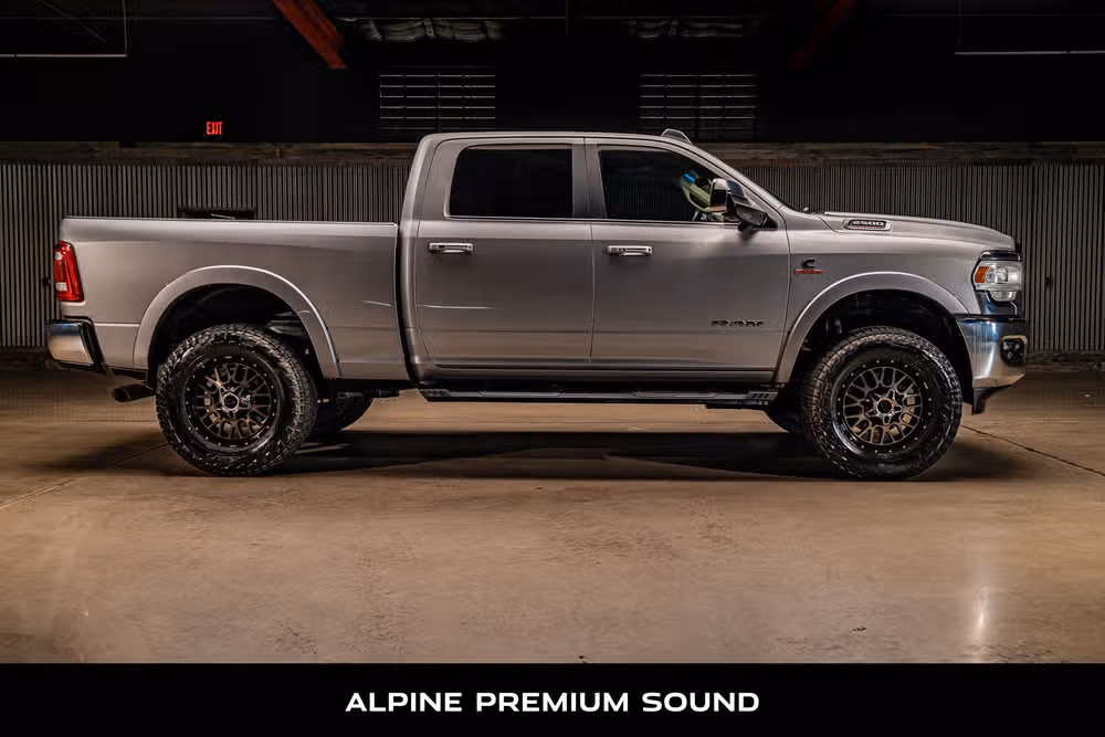 2019 Ram 2500 Laramie Crew Cab Image 10