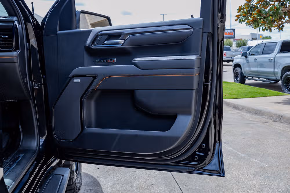 2025 GMC Sierra 1500 AT4 Crew Cab Image 38
