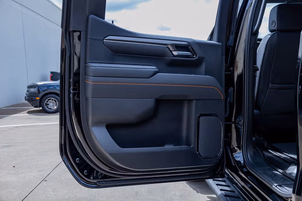 2025 GMC Sierra 1500 AT4 Crew Cab Image 39