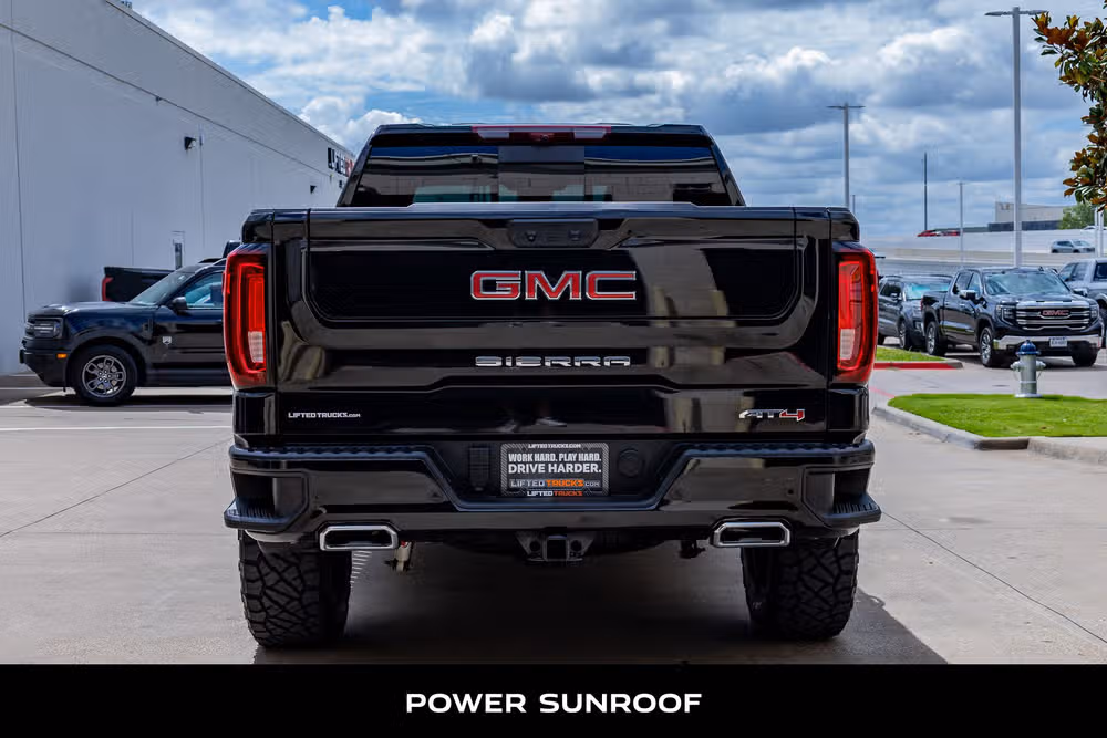 2025 GMC Sierra 1500 AT4 Crew Cab Image 8